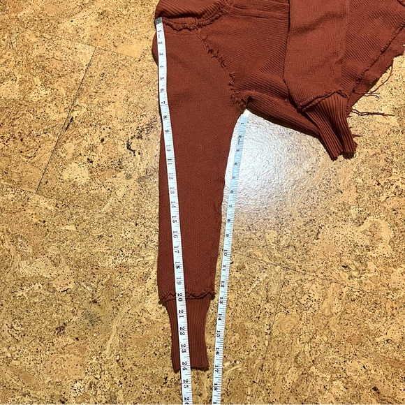 We The Free by Free People Darcy Cropped Distressed Burnt Orange Sweater Sz S - Picture 15 of 15
